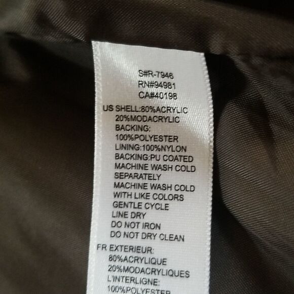 XXI Faux Fur Vest - Picture 10 of 10